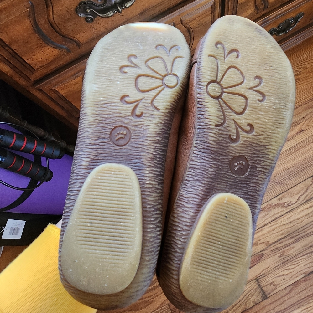 BareTraps Carla Brown Leather Flats Size 6 1/2 M - Picture 9 of 15